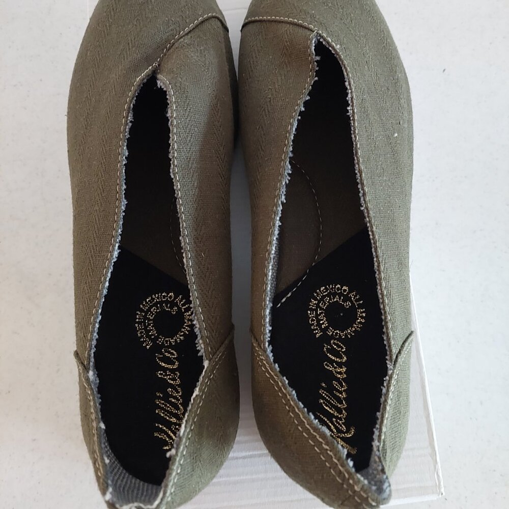Women's Kallie & Co Olive Organic Flat Maggie Vegan Slip-On Flats Size 7 - Picture 4 of 7